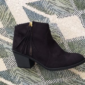 Soda Black Ankle Booties with Fringe